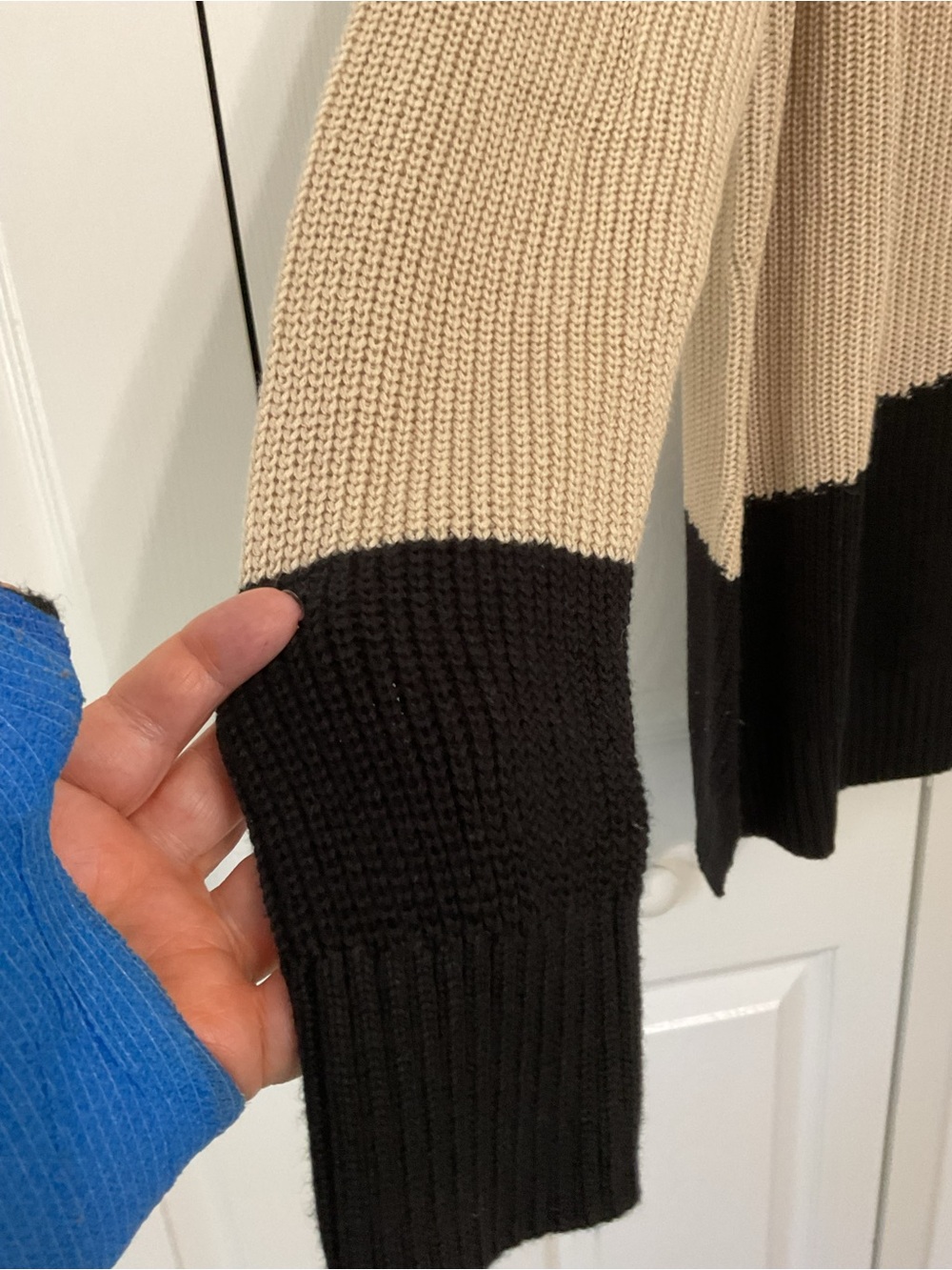 Kim Gravel Colorblock Mock Neck Sweater in Cream, Beige & Black - Picture 3 of 6